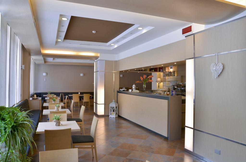 Vital Hotel Flora Comano Terme Exteriér fotografie